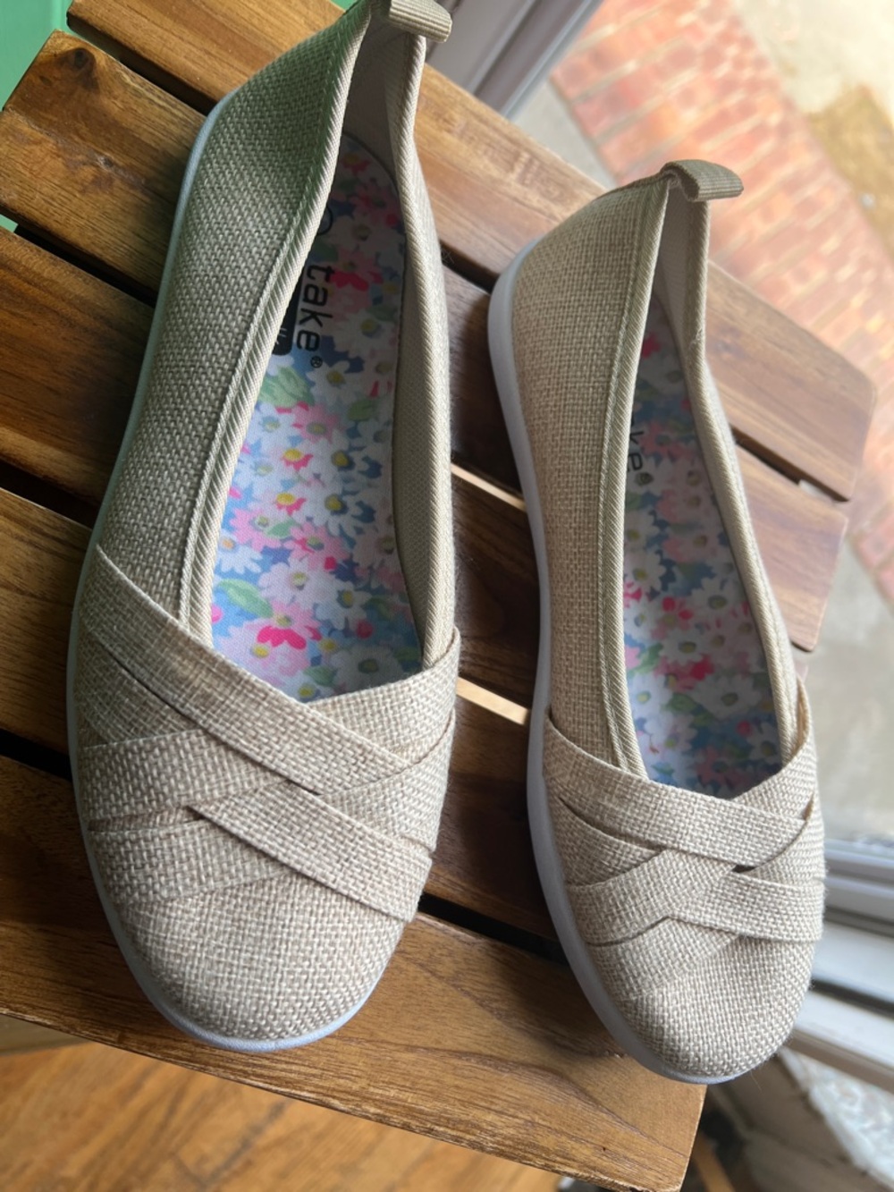 Super lightweight and comfy Beige Slip-On Women’s Flats with Cross-Weave Detail